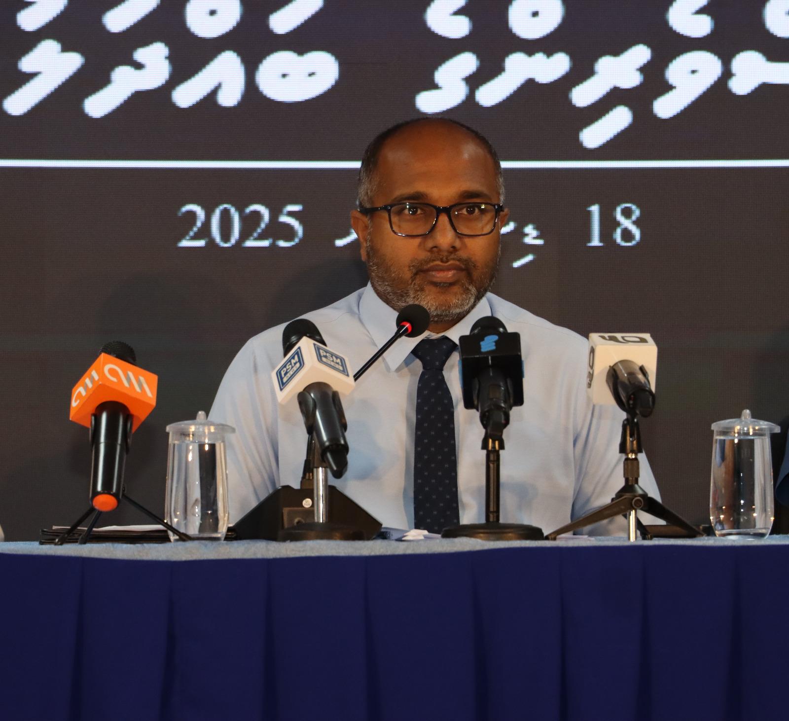 ޑިޖިޓަލް އައިޑީއާއެކު ސްމާޓު އަޑީކާޑު ތަޢާރަފްކުރަނީ