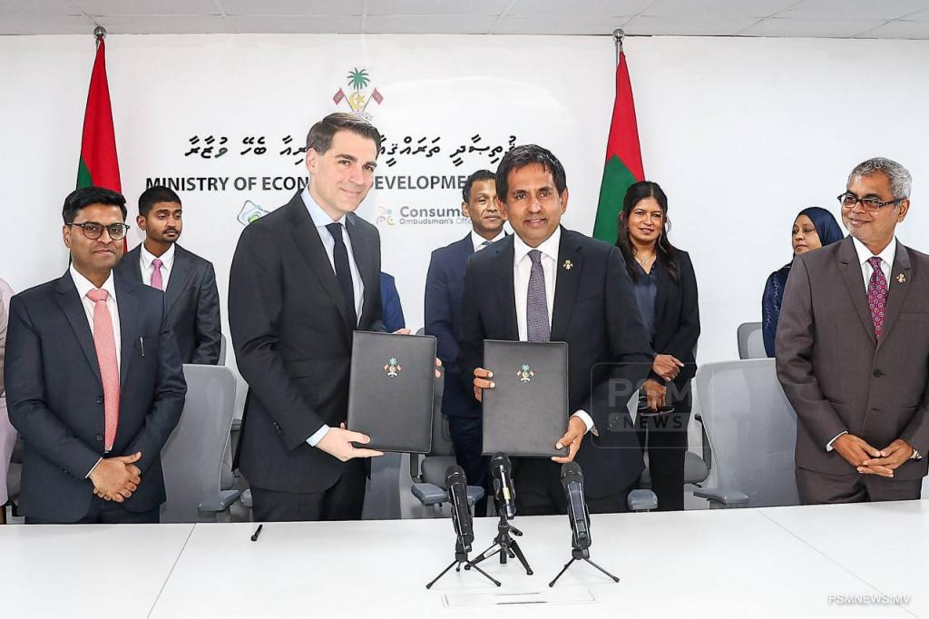 ނ. އަތޮޅު ޓައުންޝިޕް މަޝްރޫއުގެ އިންވެސްޓަރުންނާއެކު ސޮއިކޮށްފި