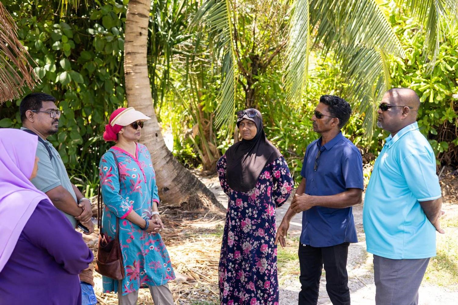 ވަޒީރު މާރިޔާ ފިޔޯރީ ދަނޑުތަކަށް ޒިޔާރަތްކުރައްވައި، ދަނޑުވެރިންނާއި ބައްދަލުކުރައްވައިފި