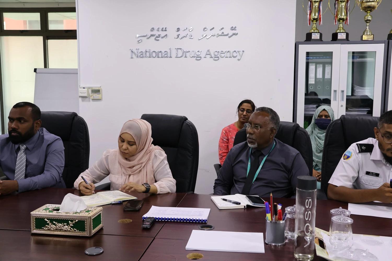 ވޮލަންޓިއަރ ޕިއަރ ވޯކަރސްގެ ގޮތުގައި މަސައްކަތް ކުރުމުގެ ފުރުސަތު ހުޅުވާލައިފި