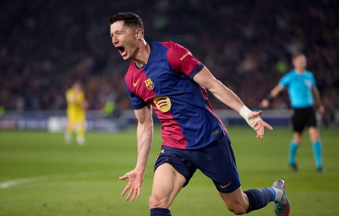 ލެވޮންޑަސްކީގެ ދެލަނޑާއެކު ޑޯޓްމަންޑް އަތުން ބާސެލޯނާއަށް ފަސޭހަ މޮޅެއް