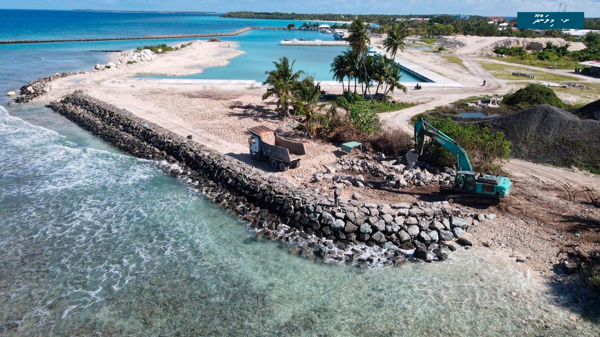 މިލަންދޫ ބަނދަރު އަޕްގްރޭޑް ކުރުމުގެ މަޝްރޫޢުގެ %53.5 ނިމިފައި!