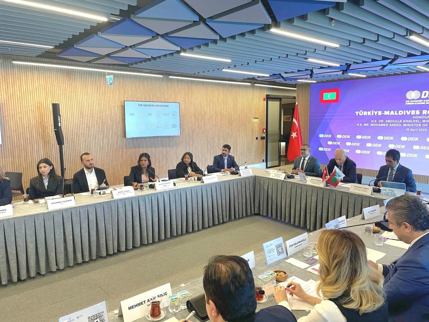 ތުރުކީއާއި އެކު އިޤްތިޞާދީ ގުޅުން ހަރުދަނާކުރުމަށް އެގައުމުގެ ވިޔަފާރިވެރިންނާއި ބައްދަލުކޮށްފި