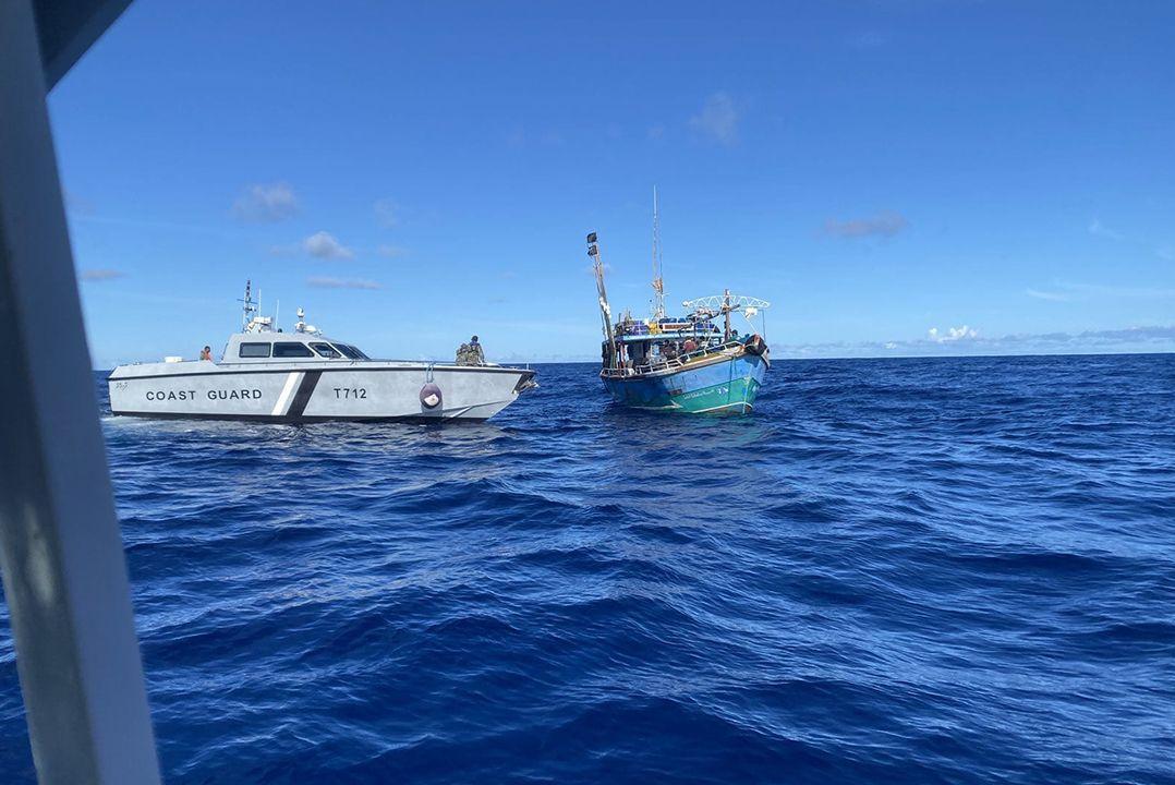 އޮޔާދާ ސްރީލަންކާގެ މަސްބޯޓަށް ދިވެހި ސިފައިން އެހީތެރިކަން ފޯރުކޮށްދޭން ފަށައިފި