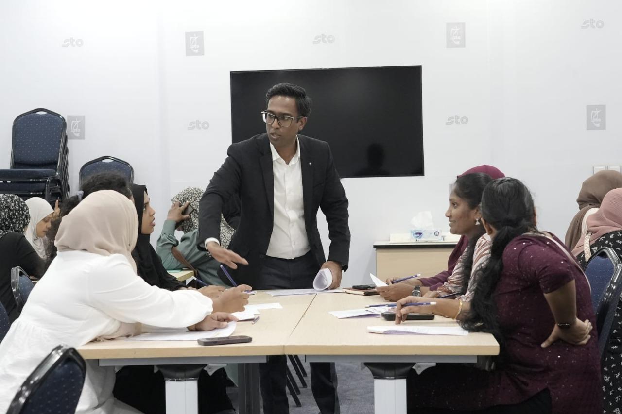 އެސްޓްރަޒެނެކާއިން އެސްޓީއޯއާއި ގުޅިގެން ރާއްޖޭގައި އޮންކޮލޮޖީ ނަރސަސް އެކްސެލެންސް ޕްރޮގްރާމެއް!