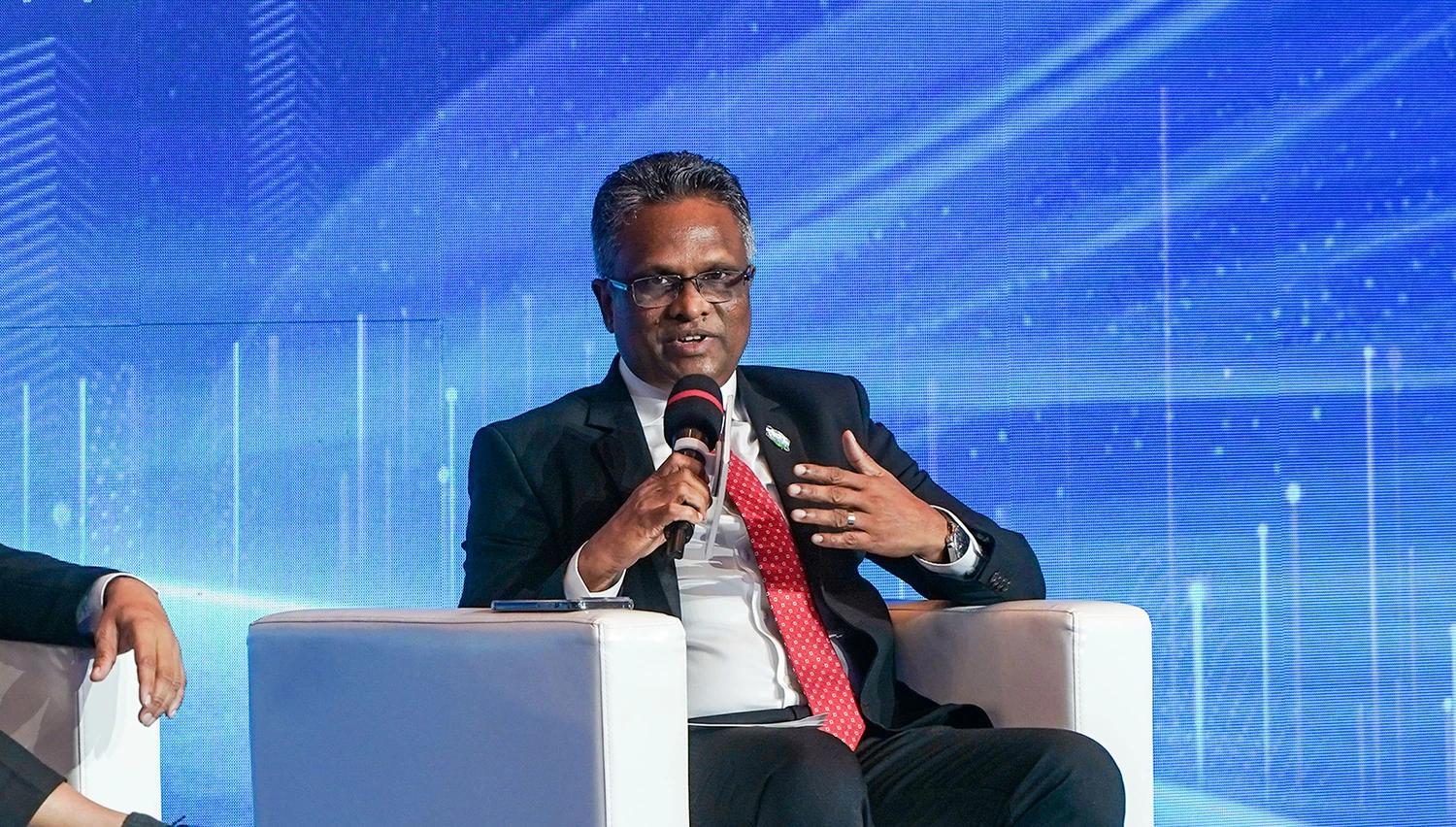 މޫސުމީ ބަދަލުތަކުގެ ސަބަބުން ދިމާވާ ކަންކަމުން މާލެ، ދެމެހެއްޓެނިވި ސިޓީއެއްގެ ގޮތުގައި އޮތުމަށް ކުރާ މަސައްކަތް އުނދަގޫ - އާޒިމް