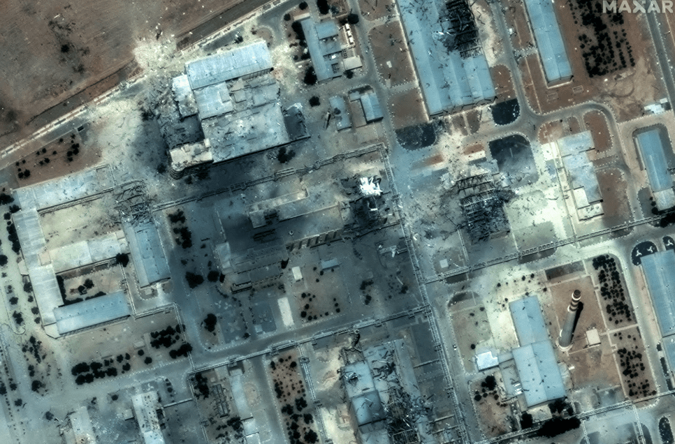 އެމެރިކާއިން އިރާނަށް ހަމަލާދޭން ނިއުކްލިއާ ހަތިޔާރުބޭނުންކުރި ކަމަށް ތުހުމަތުކޮށްފި