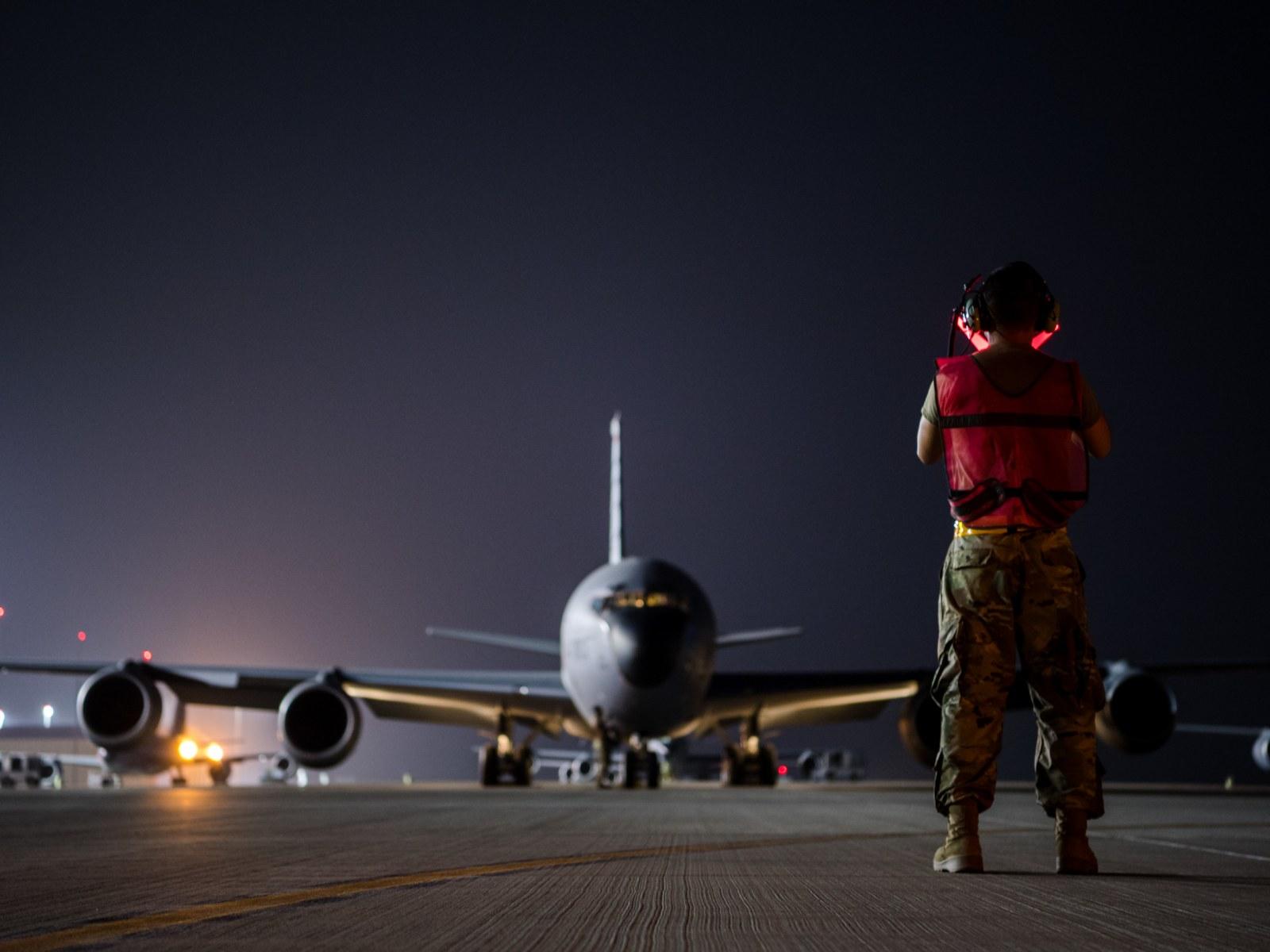 އިރާނުގެ މިސައިލެއް ގަތަރުގައި ހުންނަ އެމެރިކާގެ އަލް އުދީދު ބޭސްއަށް ކާމިޔާބުކަމާއިއެކު އަމާޒުވެއްޖެ - ރިޕޯޓު