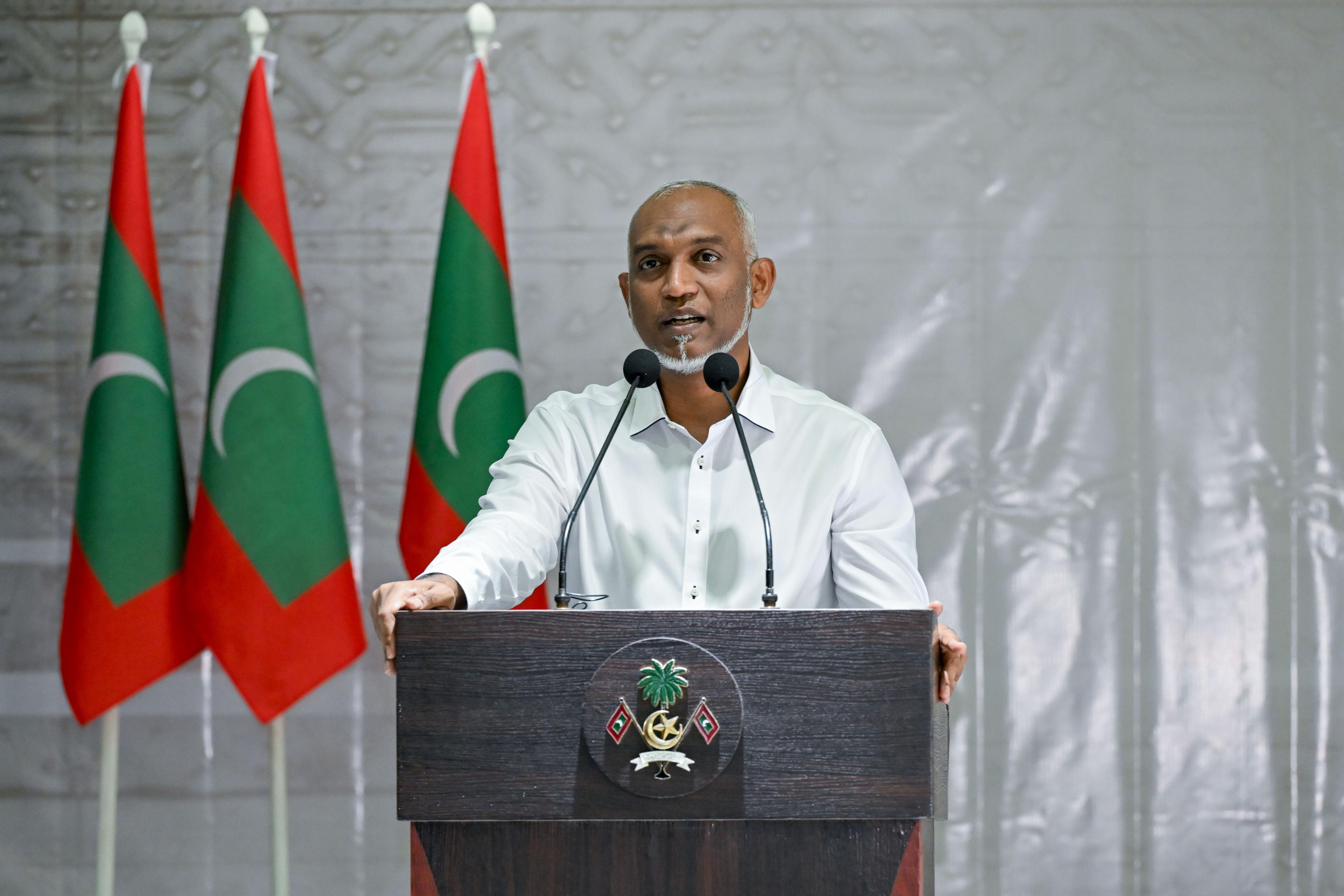 މާފަރު އެއާޕޯޓަކީ ފުރިހަމަ ބައިނަލަގްވާމީ އެއާޕޯޓަކަށް ހެދުމަށްޓަކައި މަސައްކަތްކުރާނަން - ރައީސް