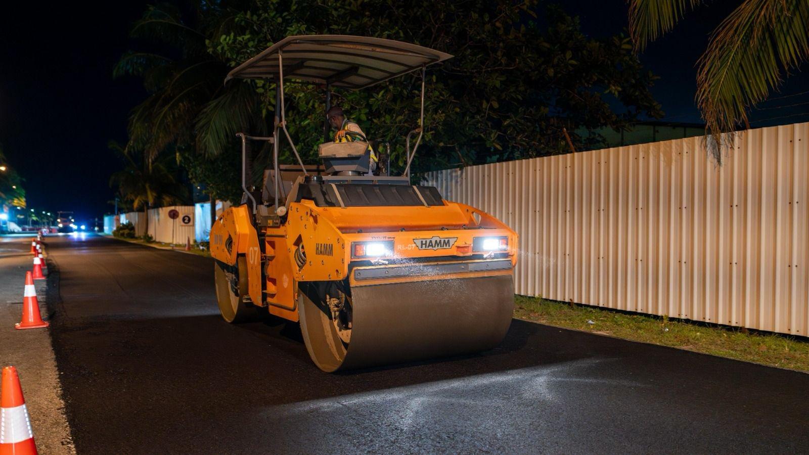 ވީއައިއޭ އައު ޓާމިނަލް ހުޅުވުމަށް ތައްޔާރުވުން: އެއާޕޯޓަށް ވަންނަ މައި މަގުގައި އަލުން ތާރުއަޅަނީ