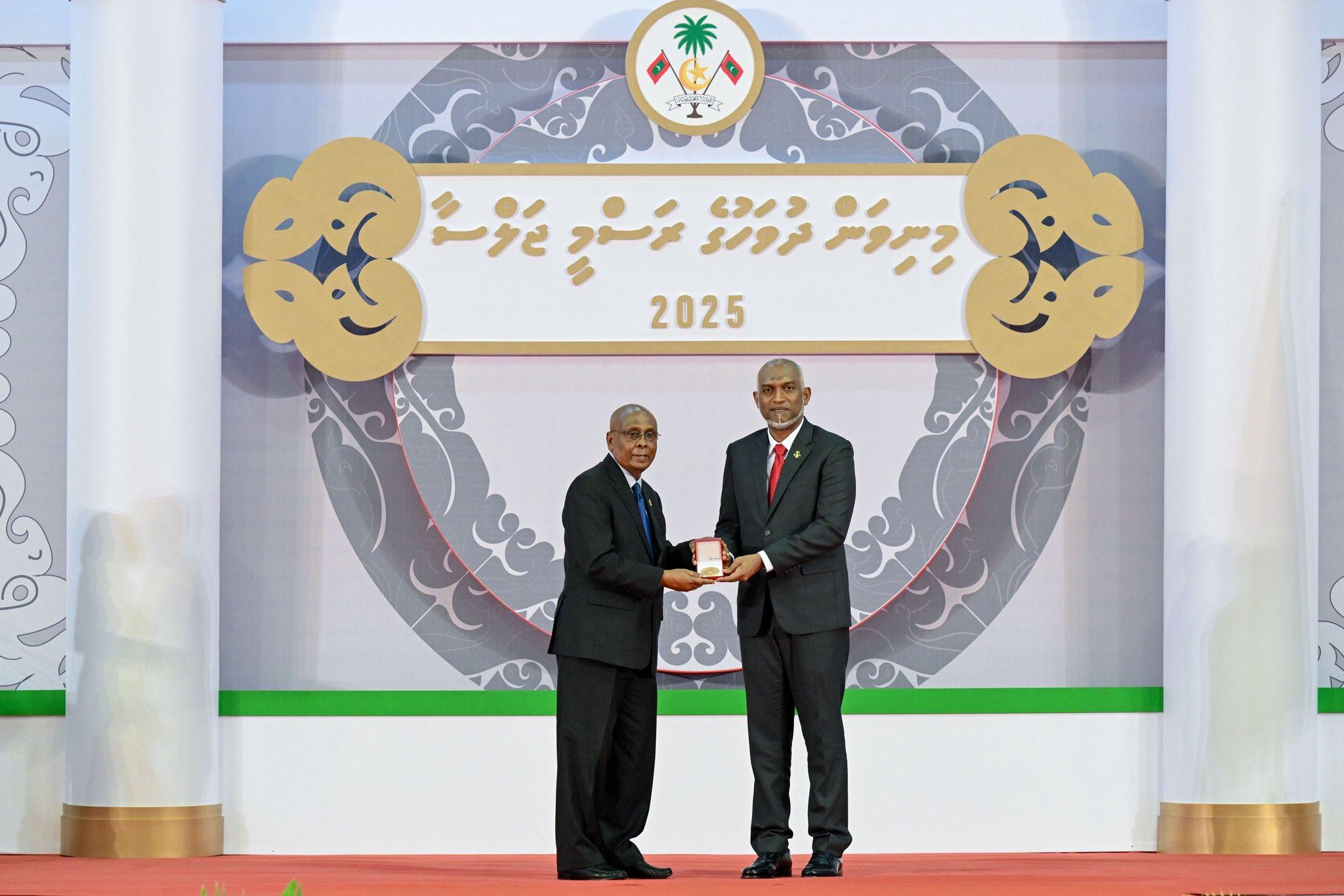 ޚާރިޖީ ޚިދުމަތުގެ އެންމެ މަތިވެރި ޝަރަފު އަހުމަދު ސަލީމަށް!