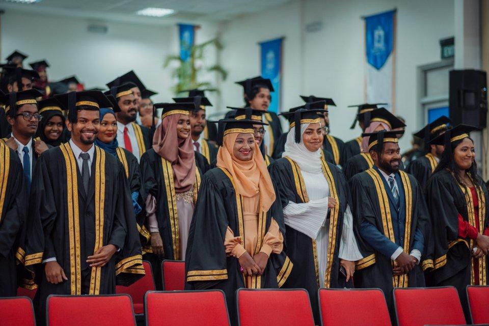 ސްޓޫޑެންޓު ލޯނުގައި ކިޔަވަމުންދާ ދަރިވަރުންގެ އަަދަދު 1،642 ގައި!