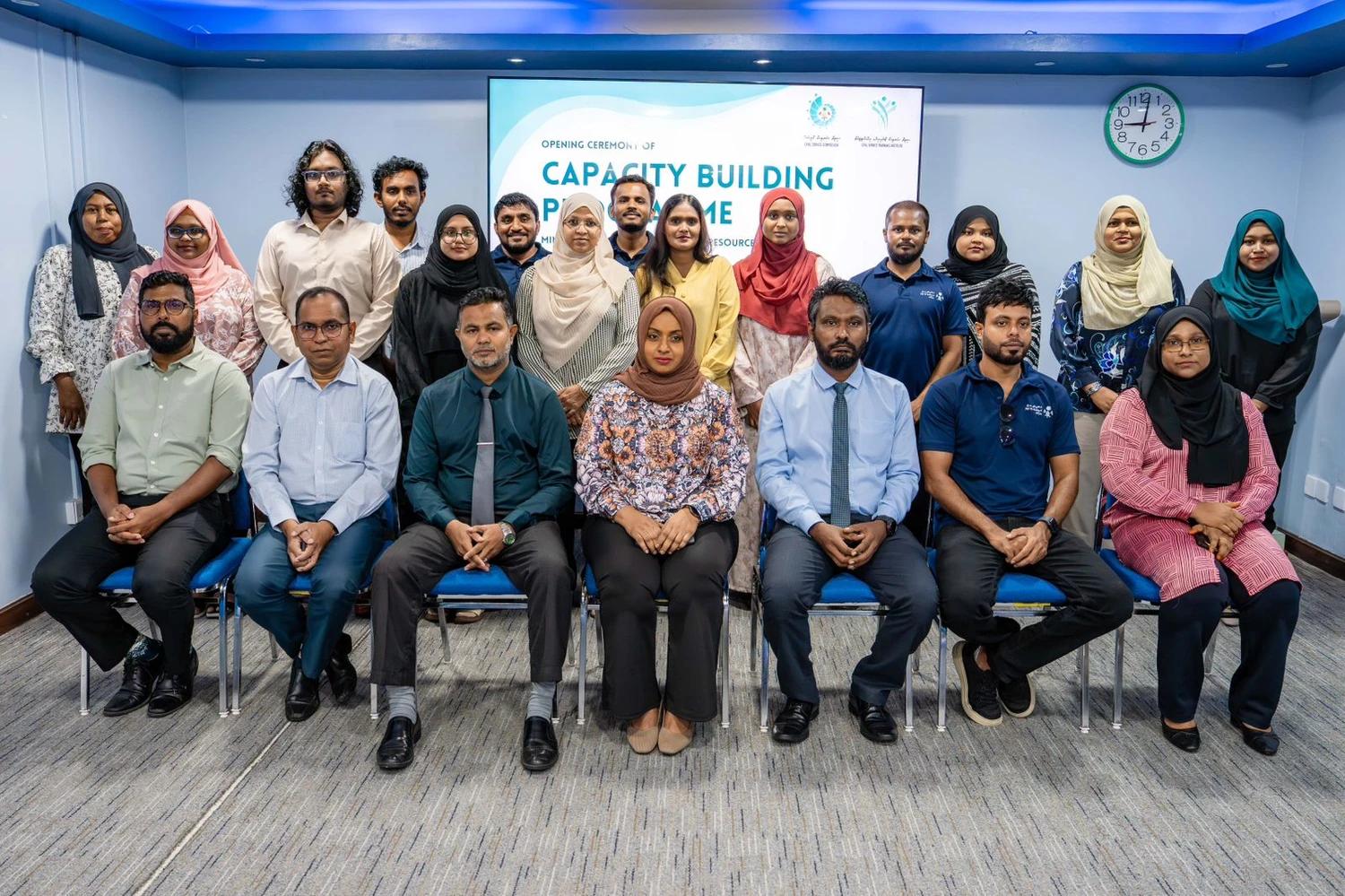 ފިޝަރީޒް މިނިސްޓްރީގެ މުވައްޒަފުންނަށް 'ކެޕޭސިޓީ ބިލްޑިންގ' ޕްރޮގްރާމެއް ފަށައިފި