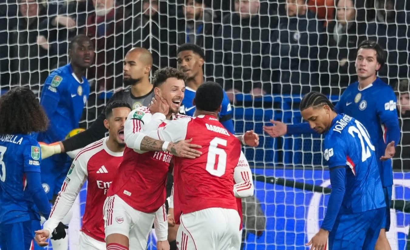 އީއެފްއެލް ކަޕް: ރަށުން ބޭރުގައި ޗެލްސީ ބަލިކޮށް އާސެނަލް އިން ފައިނަލުގެ ފުރުސަތު ބޮޑުކޮށްފި