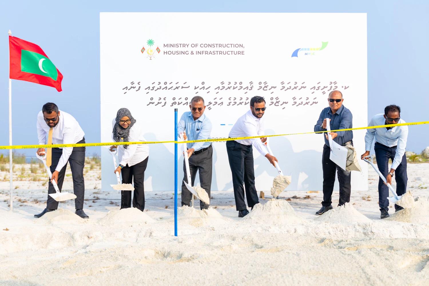 މާފުށީގައި އައު ނަރުދަމާ ނިޒާމެއް ޤާއިމުކުރުމާއި އެ ރަށު ހިއްކި ސަރަހައްދުގައި ފެނާއި ނަރުދަމާ ނިޒާމު ޤާއިމުކުރުމުގެ މަޝްރޫޢު ރަސްމީކޮށް ފަށްޓަވައިދެއްވައިފި