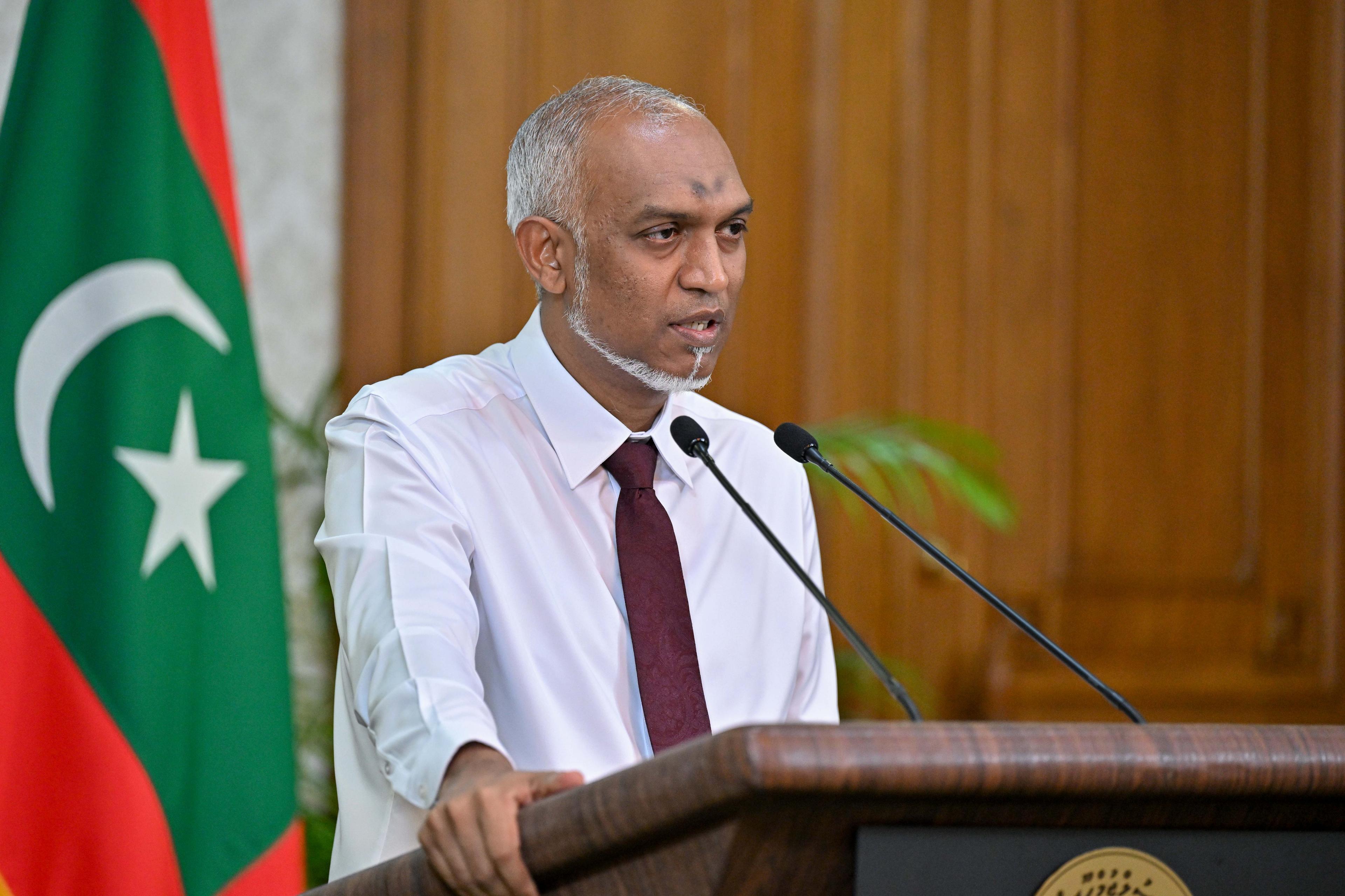 އަމާޒަކީ 8،000 ފްލެޓުގެ މަސައްކަތް ފަށައި މިދައުރުގެ ތެރޭގައި ނިންމައި ރައްޔިތުންނަށް އެތަންތަނަށް ވަދެވުން