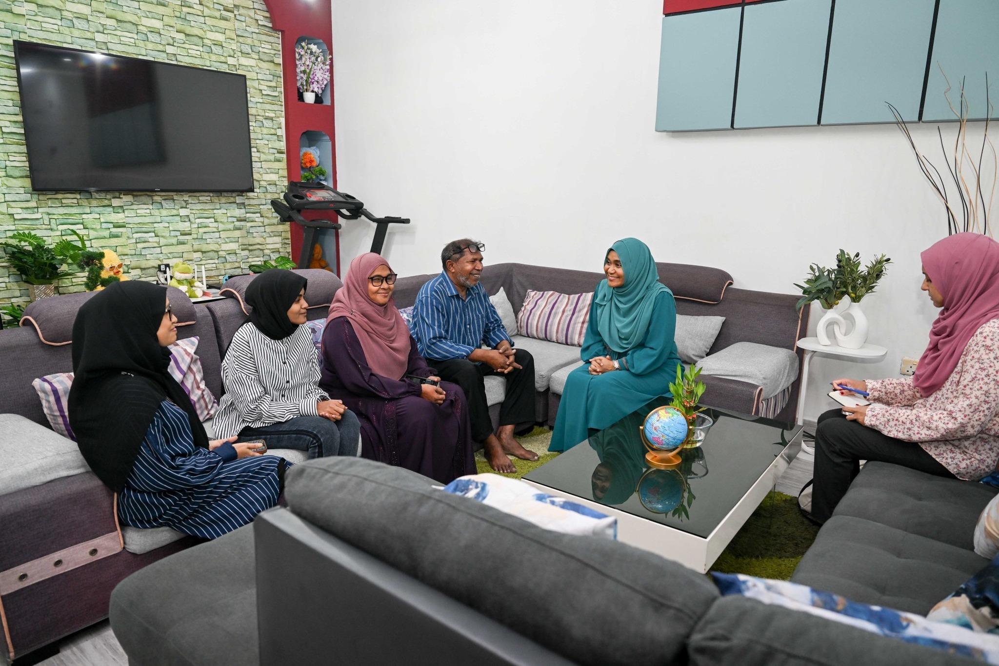 ޕީއެންސީ ތިނަދޫ ސިޓީ ކެމްޕެއިން މެކުހަށް: މިއަދު ޑޯޓުޑޯ ހަރަކާތަށް ނުކުތީ ފަސްޓް ލޭޑީއާއިއެކު!