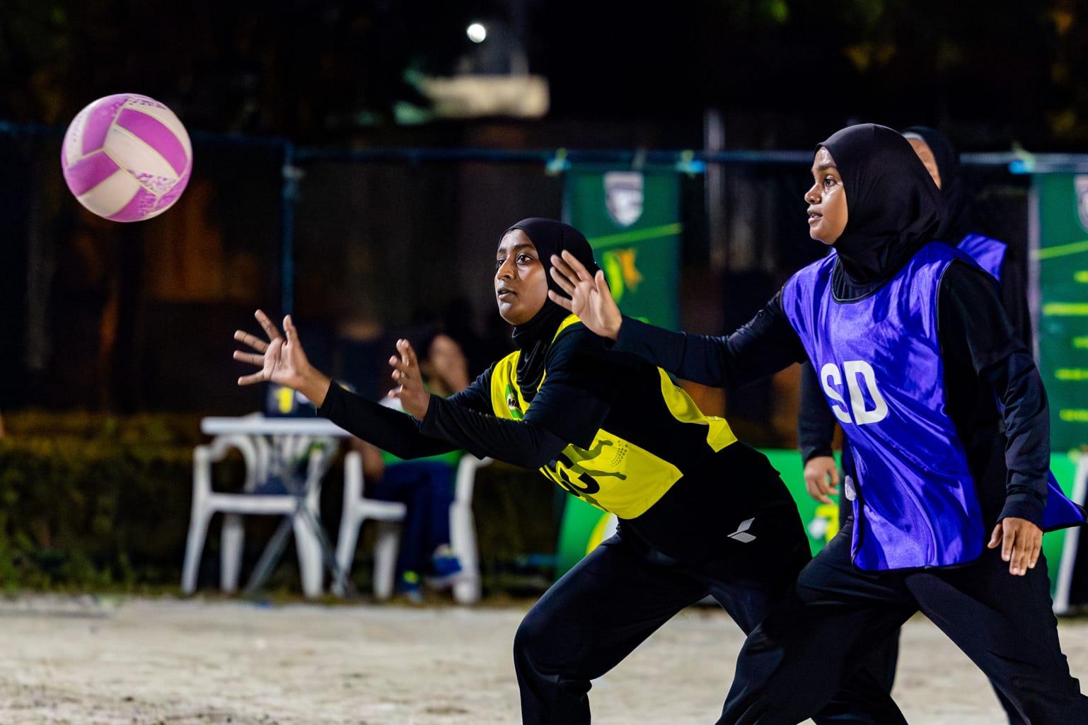 ނެޓްބޯޅަ: ބާކީ ދެމެޗު އޮއްވައި ކުއީންސް އާއި ކުލަބު ހުޅުން ސެމީފައިނަލް ޔަގީންކޮށްފި