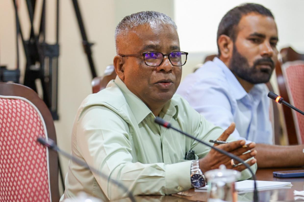 މައި ދެ އިންތިޚާބު އެއްދުވަހެއްގައި ބޭއްވުމަށް އަކްރަމް ކަމާލުއްދީނުގެ ތާއީދު!