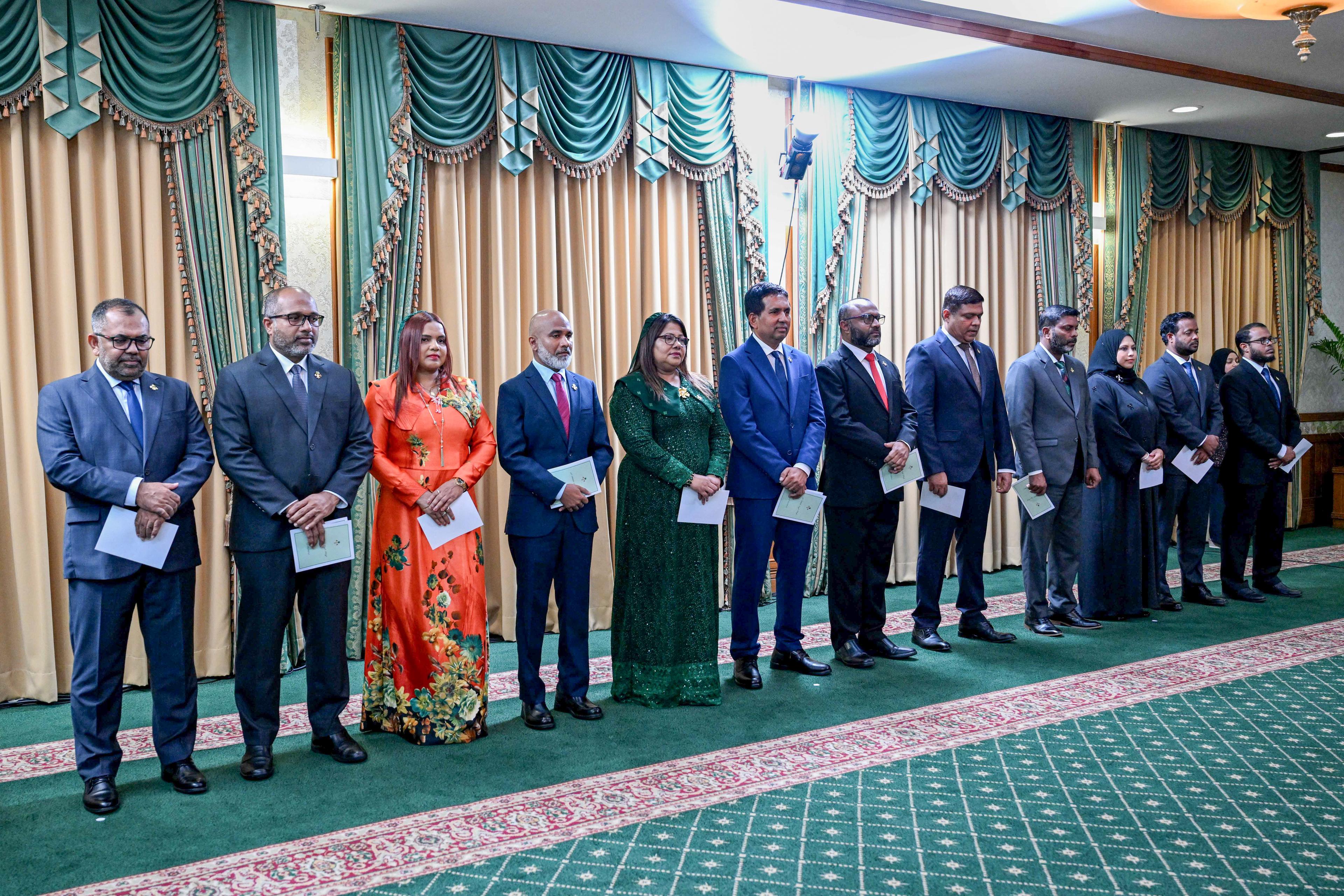 ކެބިނެޓް މެންބަރުންގެ ޢަދަދު 15އަށް މަދުކޮށް، ބޮޑެތި ބަދަލުތަކެއް!