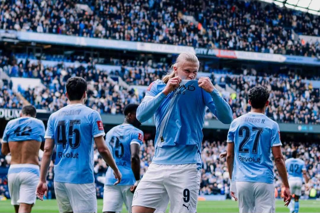 ހަލާންޑްގެ ހެޓްރިކާއެކު ލިވަޕޫލް ކަޓުވާލުމަށްފަހު މެންޗެސްޓާ ސިޓީ އެފްއޭކަޕްގެ ސެމީފައިނަލުން ޖާގަ ހޯދައިފި