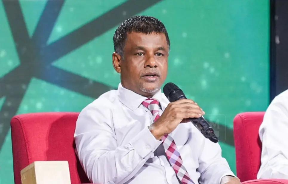 ހެލްތު މިނިސްޓަރު ނާޒިމްވެސް އިސްތިއުފާދީފި