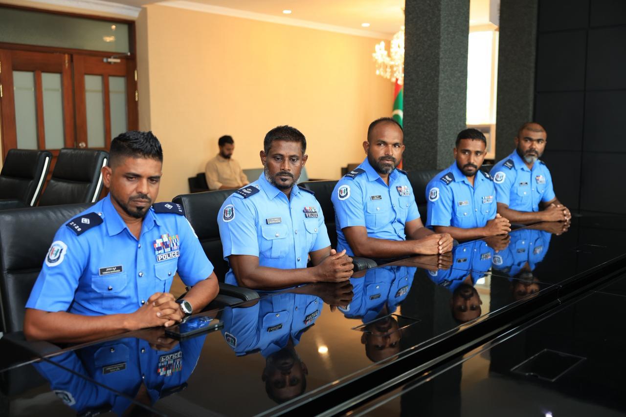 އިޓަލީގެ ޑައިވަރުން ހޯދުމަށް ކުރިއަށް ގެންދިޔަ ސާޗް އޮޕަރޭޝަންގައި ހަރަކާތްތެރިވި ފުލުހުންނާ މިނިސްޓަރު ބައްދަލުކުރައްވައިފި