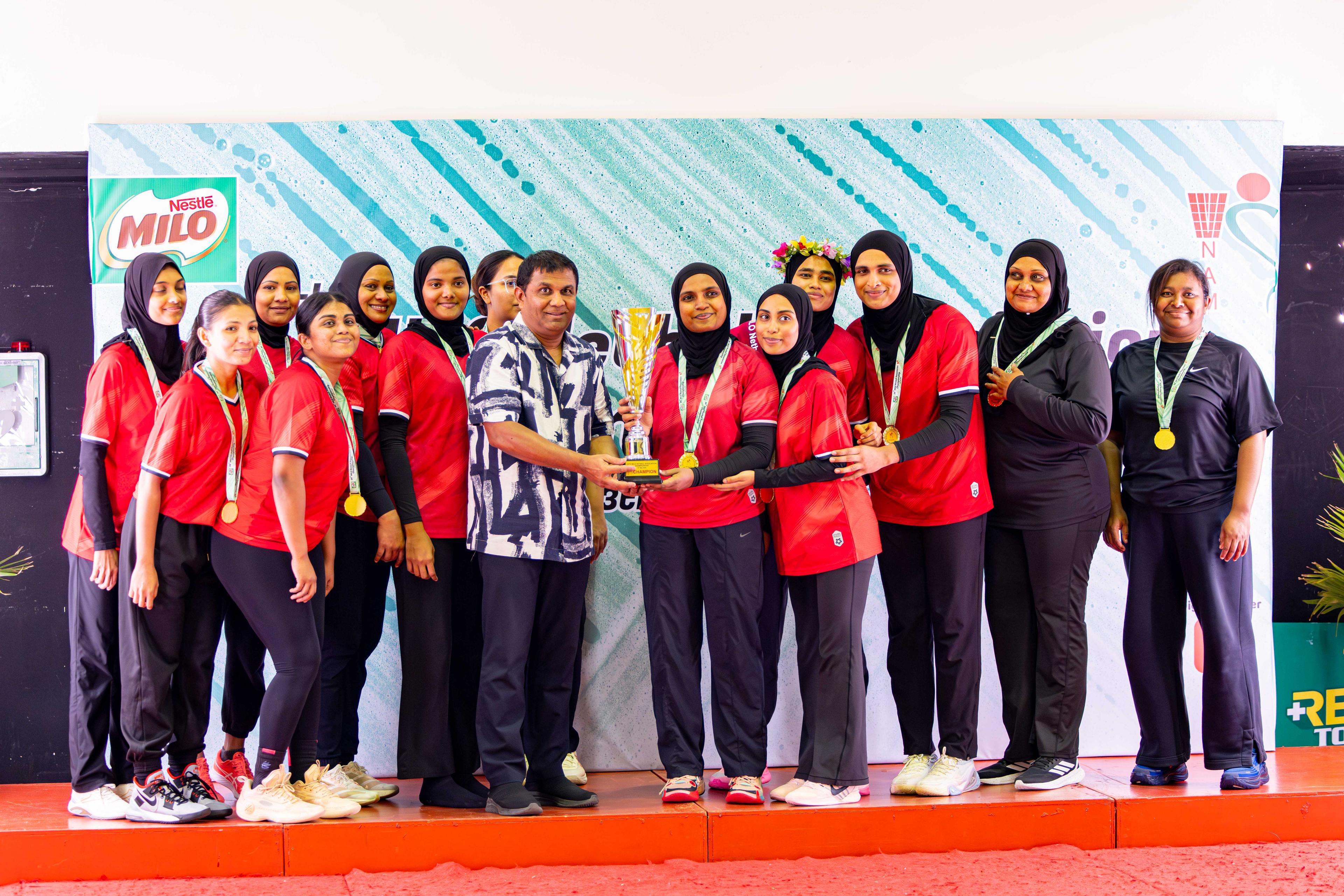 މައިލޯ ނެޓްބޯޅަ އެސޯސިއޭޝަން ޗެމްޕިއަންޝިޕް: މެޓްރިކްސް އިން ޖެހިޖެހިގެން ހަވަނަ ފަހަރަށް ޗެމްޕިއަންކަން ހޯދައިފި