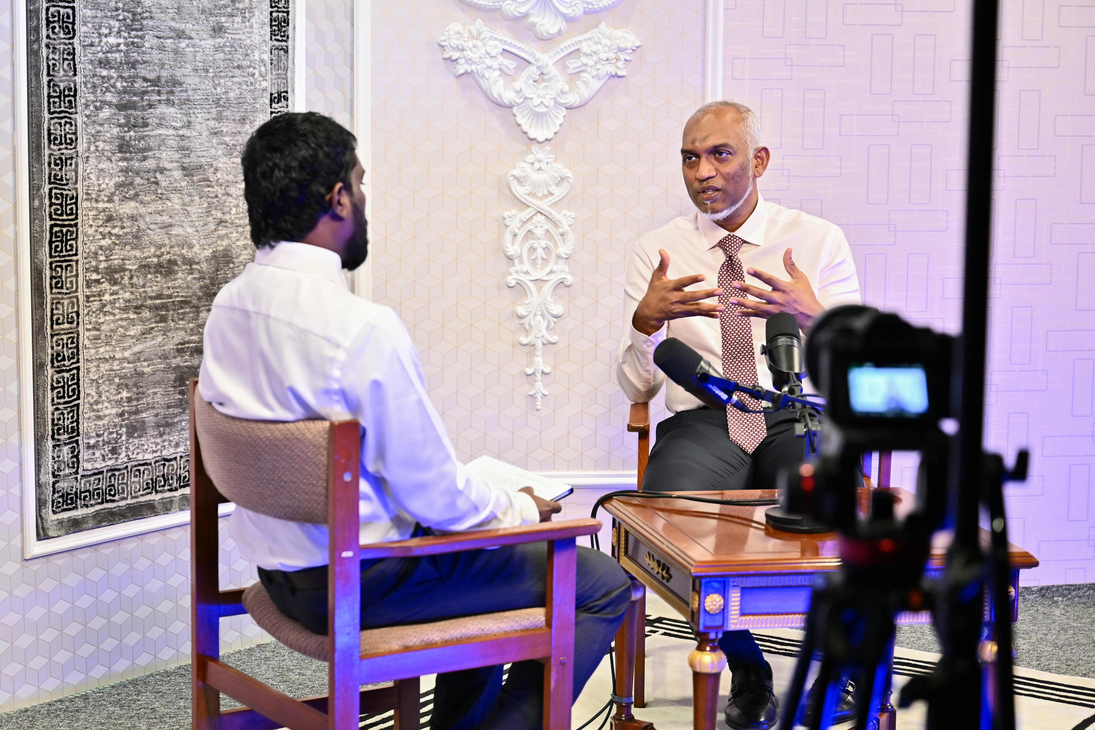 ވެޓް މާރުކޭޓަށް ފައިސާއާއި ކޮންޓްރެކްޓަރު ހަމަޖެހިފައި އޮންނަތާ 4 މަސް ވެއްޖެ، ސިޓީ ކައުންސިލުން ދަނީ ބިން ނުދީ މަޝްރޫޢަށް ހުރަސްއަޅަމުން - ރައީސް