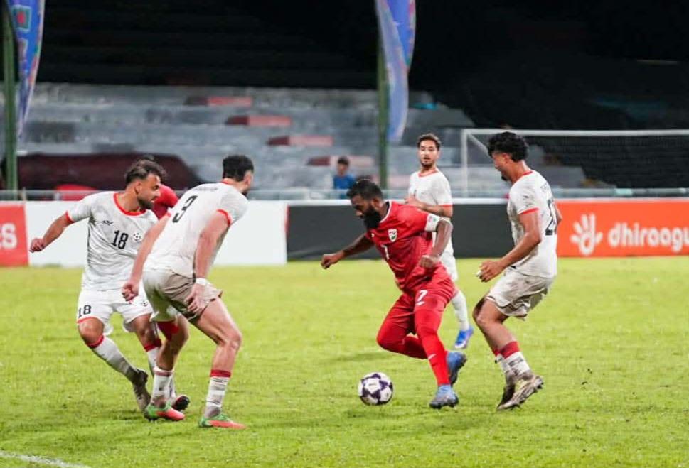 ޑައިމަންޑް ޖުބުލީ އިންވިޓޭޝަނަލް ކަޕް : އަޝްފާގު ގައުމީ ޓީމަށް 100 މެޗު ހަަމަކުރިއިރު. ފުރަތަމަ މެޗުން ރާއްޖެ ބަލިވެއްޖެ