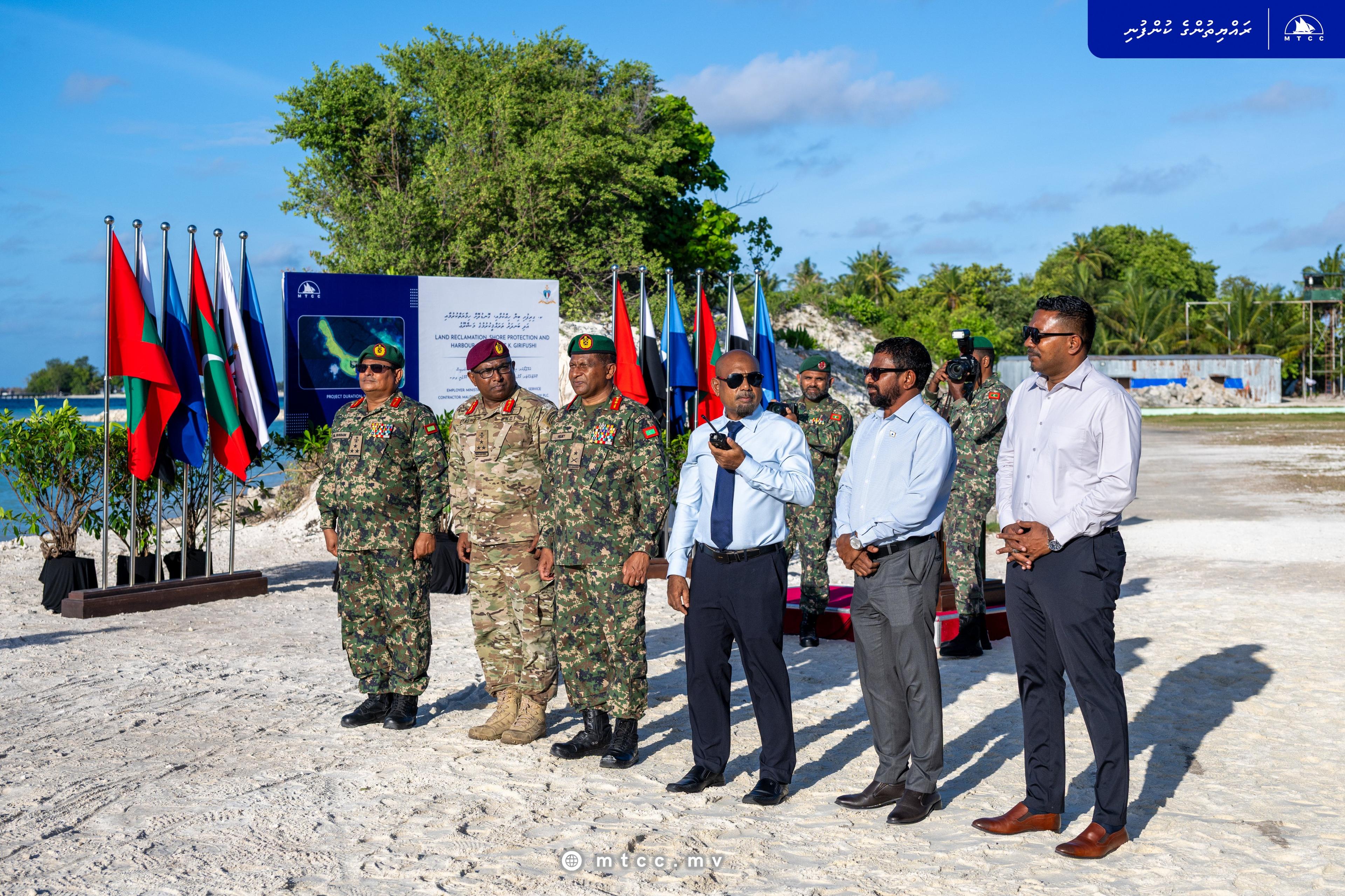 ގިރިފުށީގެ ބިން ހިއްކުމާއި ބަނދަރު އަޕްގްރޭޑްކުރުމުގެ މަސައްކަތް ފަށައިފި