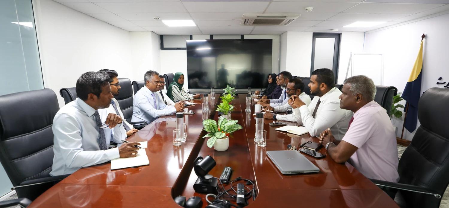 މާލެ ސިޓީ ކައުންސިލް އޮޑިޓްނުކުރާތާ 10 އަހަރު: އޮޑިޓް އަވަސްކުރަން މޭޔަރު އާޒިމް އޮޑިޓް އޮފީހުގެ އިސްވެރިންނާ ބައްދަލުކުރައްވައިފި