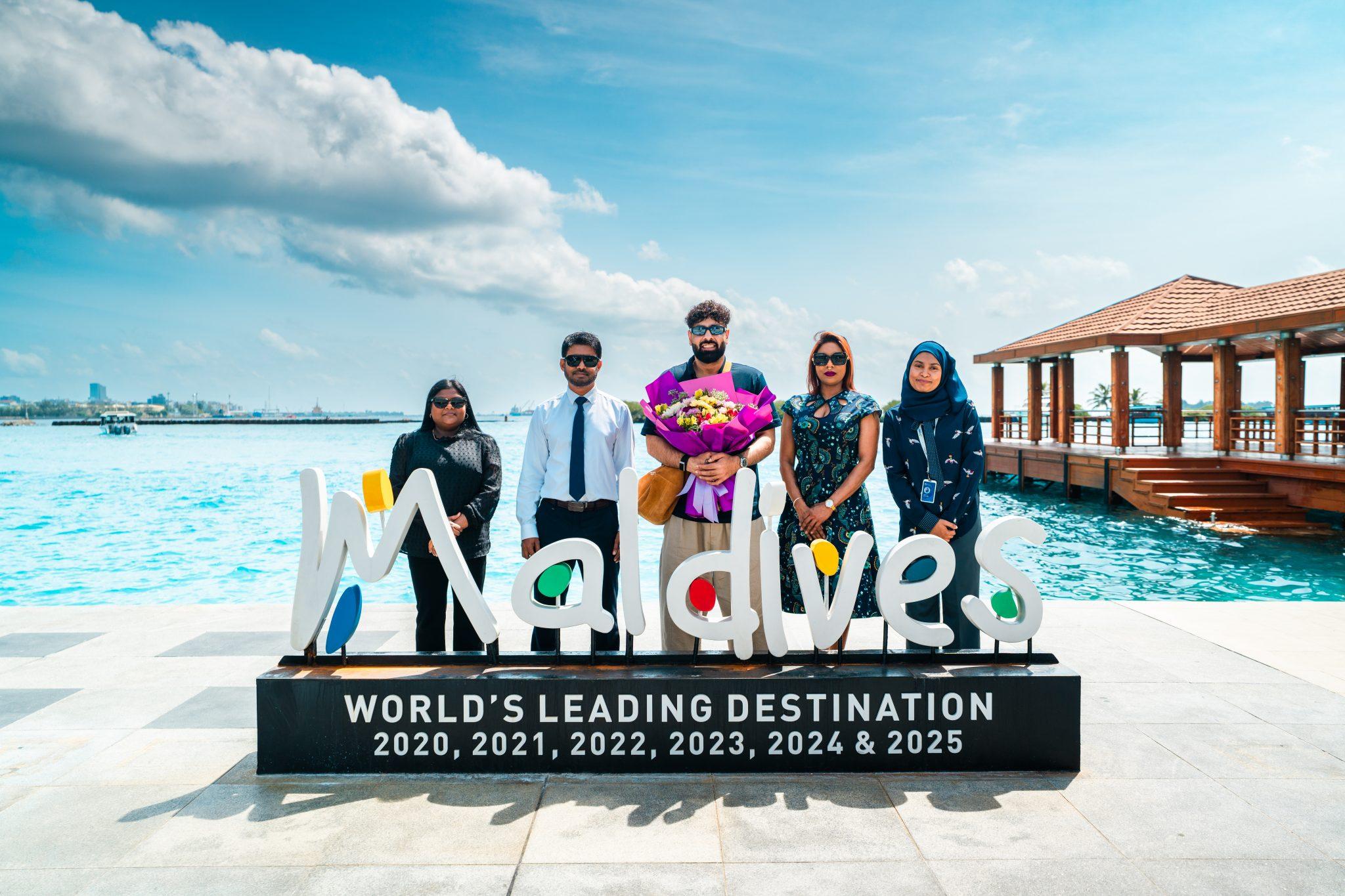 އިންޑިއާ މާކެޓުގައި ރާއްޖެ އިޝްތިހާރުކުރަން ވިޒިޓް މޯލްޑިވްސްގެ ކަލްޗަރަލް އެމްބެސެޑަރަކަށް ލަވަކިޔުންތެރިޔާ ބާދުޝާހް!