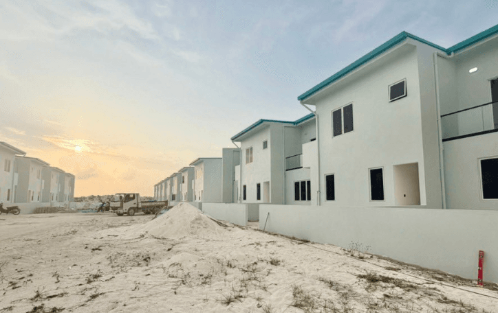 ދިއްދޫ ހައުސިންގ ޔުނިޓު މަޝްރޫޢު ނިމުމަކާ ގާތަށް، މިހާރު ކުރިއަށްދަނީ ފިނިޝިންގ މަސައްކަތް!