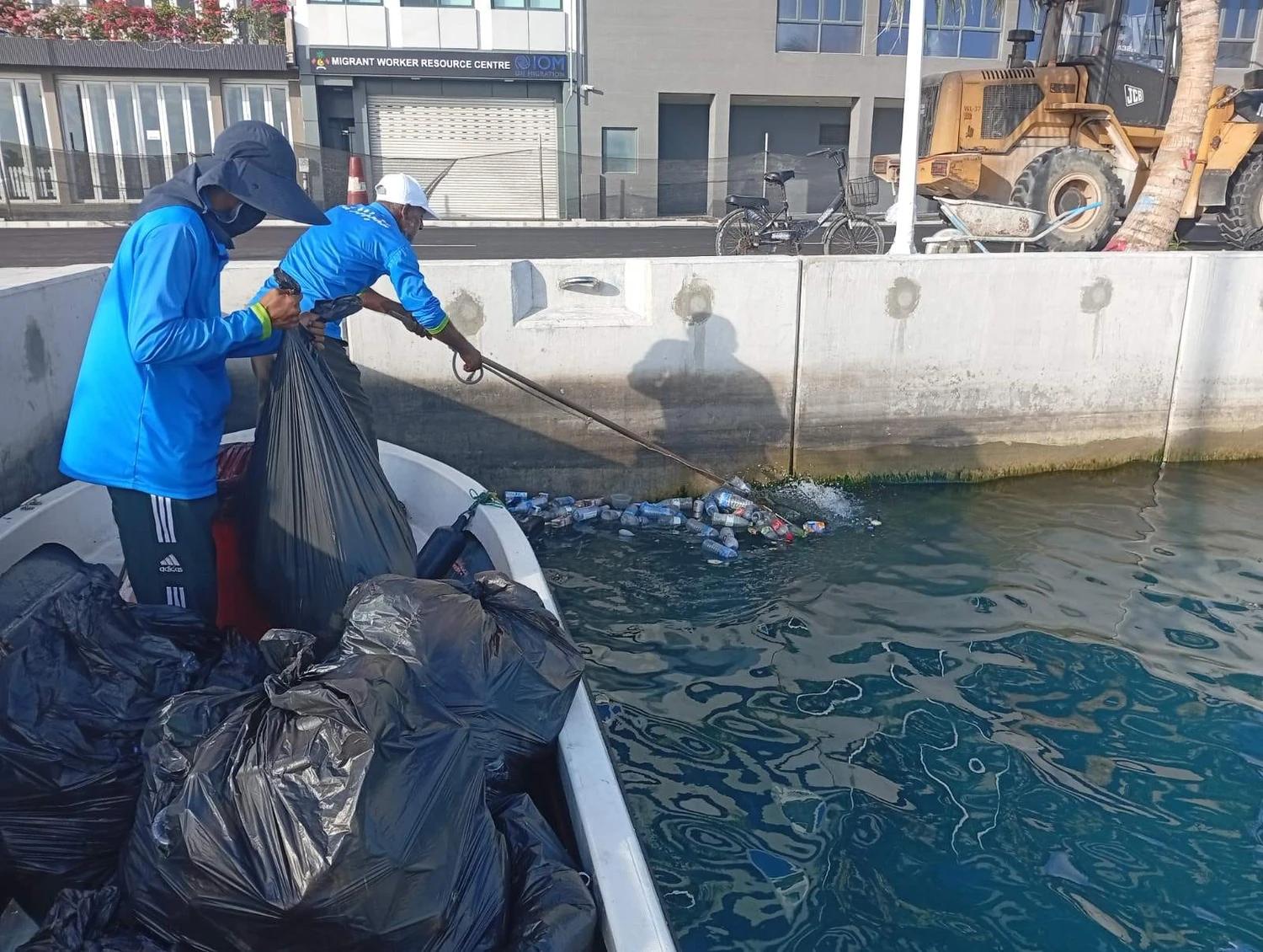 ޢިއްޒުއްދީން ފާލަން ސަރަހައްދުގެ ފަޅު ސާފުކުރުމުގެ މަސައްކަތް ކައުންސިލުން ފަށައިފި