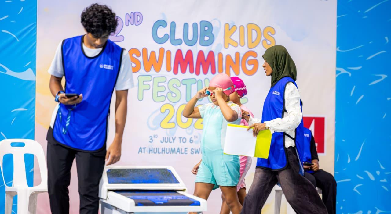 362 ފެތުންތެރިންނާއެކު 2 ވަނަ ކްލަބް ކިޑްސް ސްވިމިންގް ފެސްޓިވަލް މިއަދު ފަށައިފި