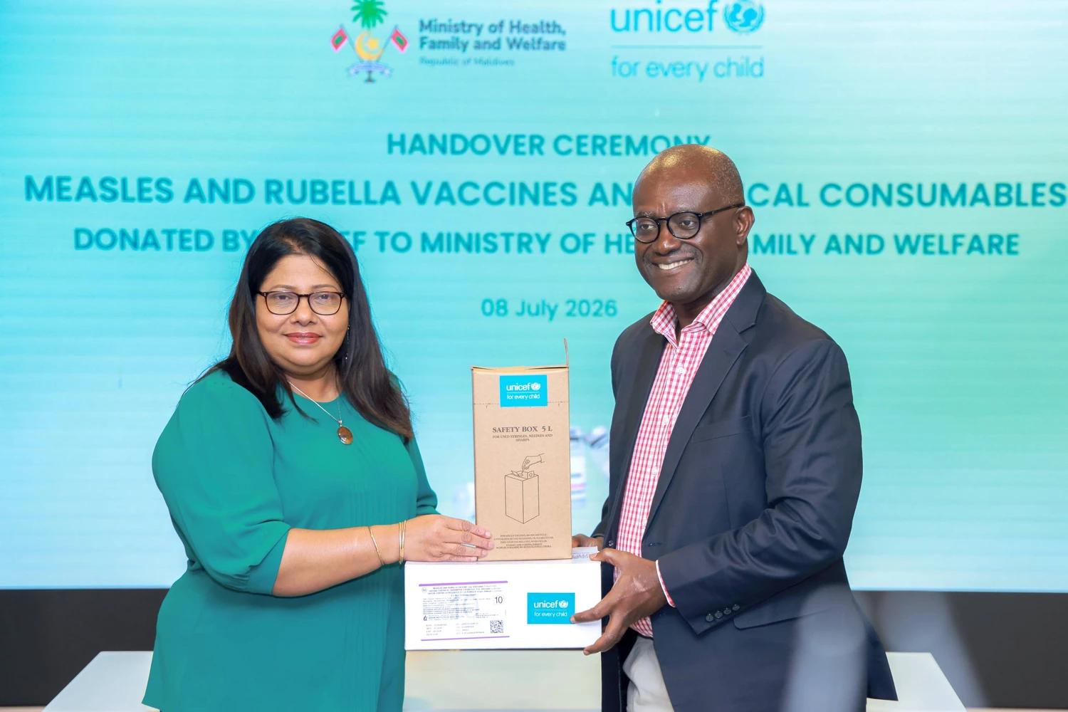 ޔުނިސެފުން ރާއްޖެއަށް 28,000 މީސަލްސް އެމްއާރް ވެކްސިން ޑޯޒު ހަދިޔާކޮށްފި