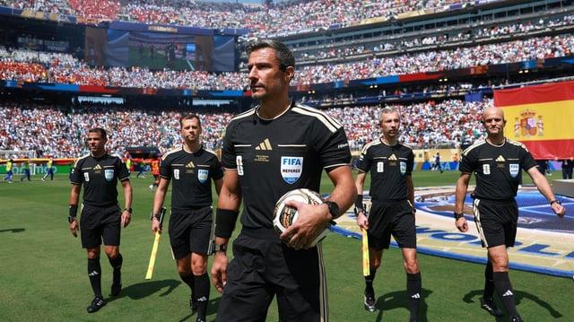 World Cup Final Referee Slavko Vinčić Retires at 46