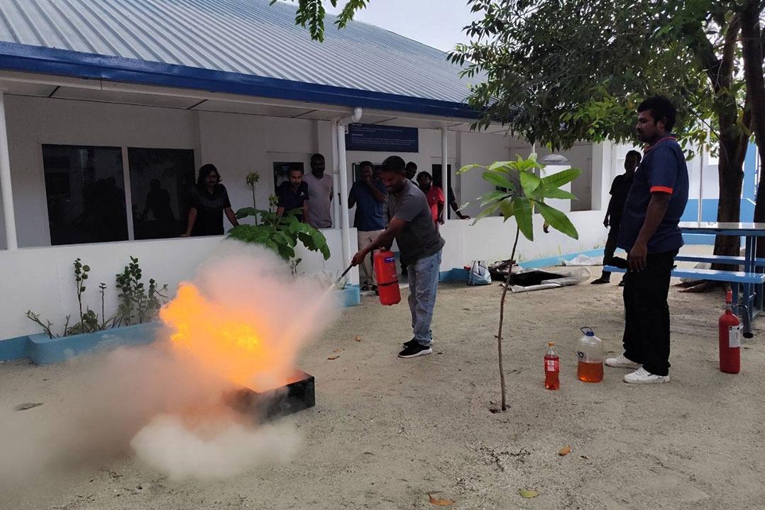 ކުޅުދުއްފުށީ ވިލާ ކޮލެޖް ކެމްޕަހުގެ ދަރިވަރުންނަށް ފަޔާ އެވެއާނަސް ސެޝަނެއް ކުރިއަށް ގެންގޮސްފި