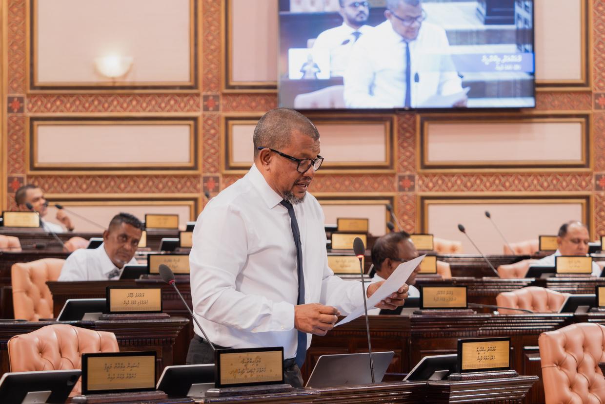 ކައުންސިލްތަކާ މަޝްވަރާނުކޮށް ބިން ސަރުކާރަށް ނުނެގޭ ގޮތް ހަދަން ހުށަހަޅުއްވައިފި